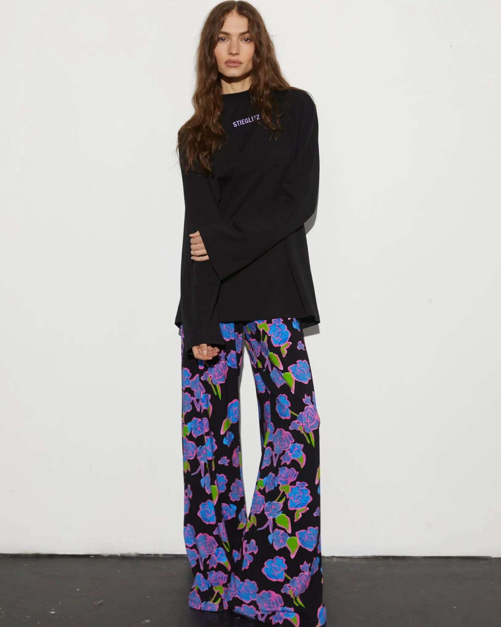 leena_skate_longsleeve__black_1.webp STIEGLITZ Leena Skate Longsleeve | Black Cheap